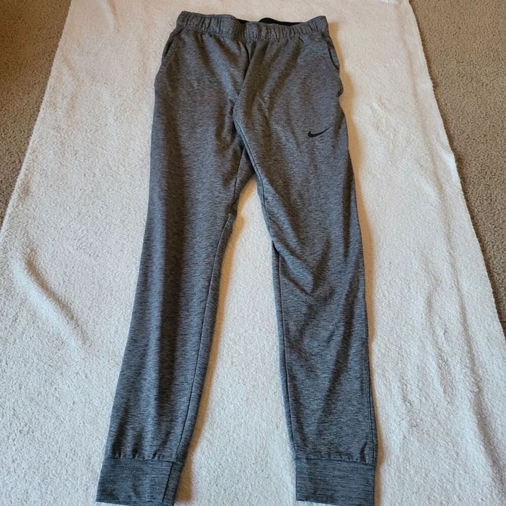Nike Dri-FIT Men's Tapered Jogger Pants Size Small – Athletic Sportswear